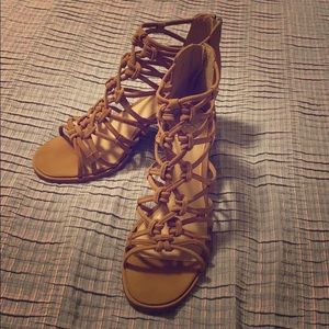 Vince Camuto suede sandals